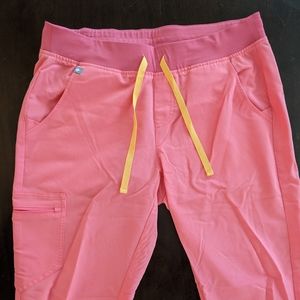 Figs scrubs set - Neon pink with orange tie